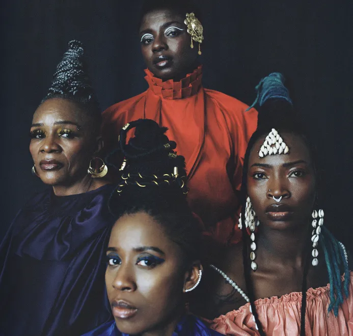 LES AMAZONES D'AFRIQUE 